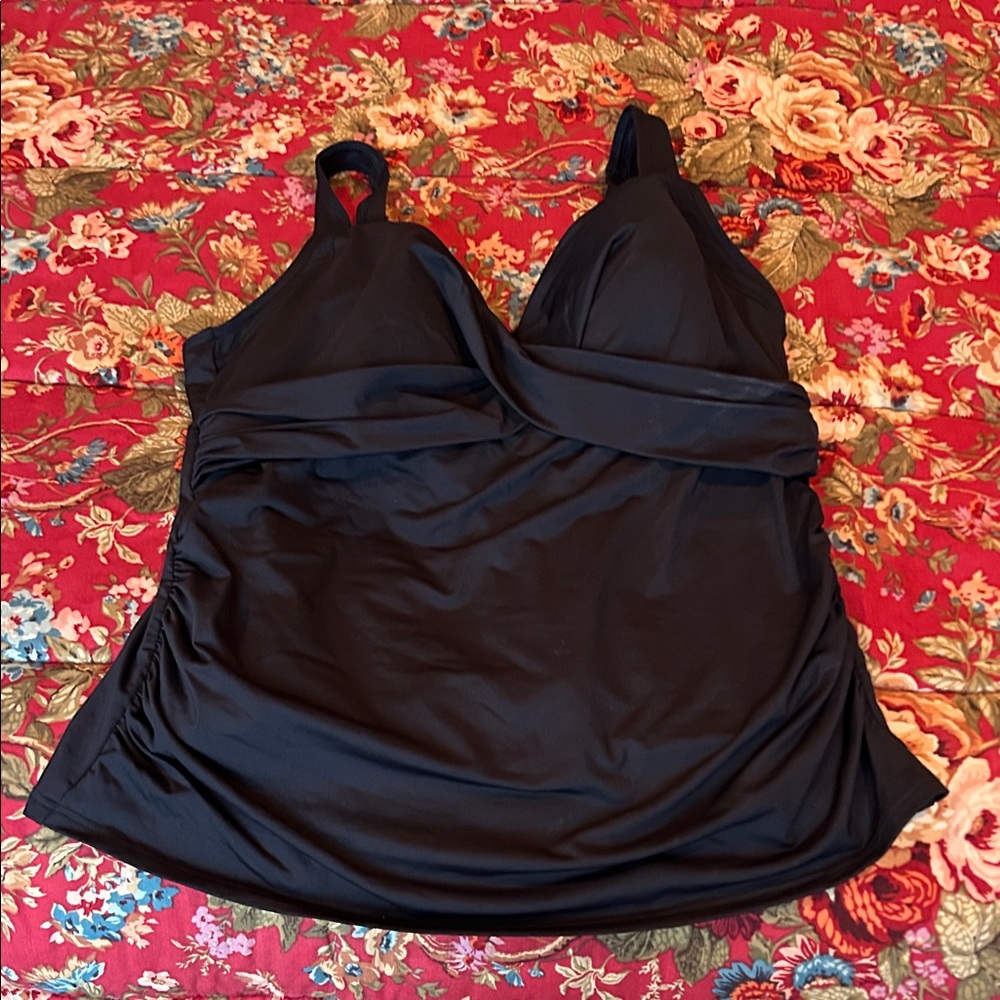 Lands End Black Women's tankini top